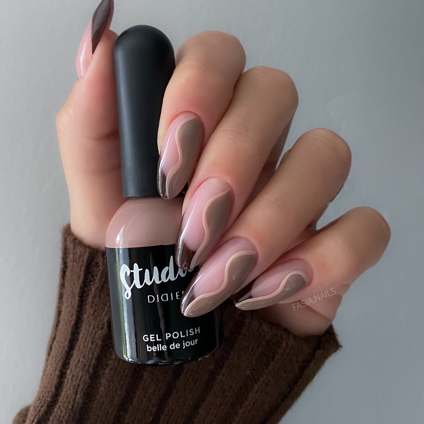 Esmalte semipermanente Studios - Belle de jour - Libre de HEMA y TPO | Didier Lab - 8ml